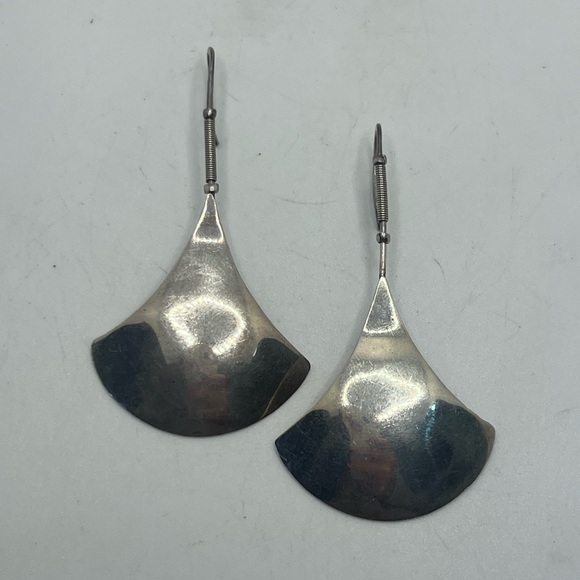 Fan shield long artisan sterling silver dangle vintage earrings modernist style - Picture 12 of 14
